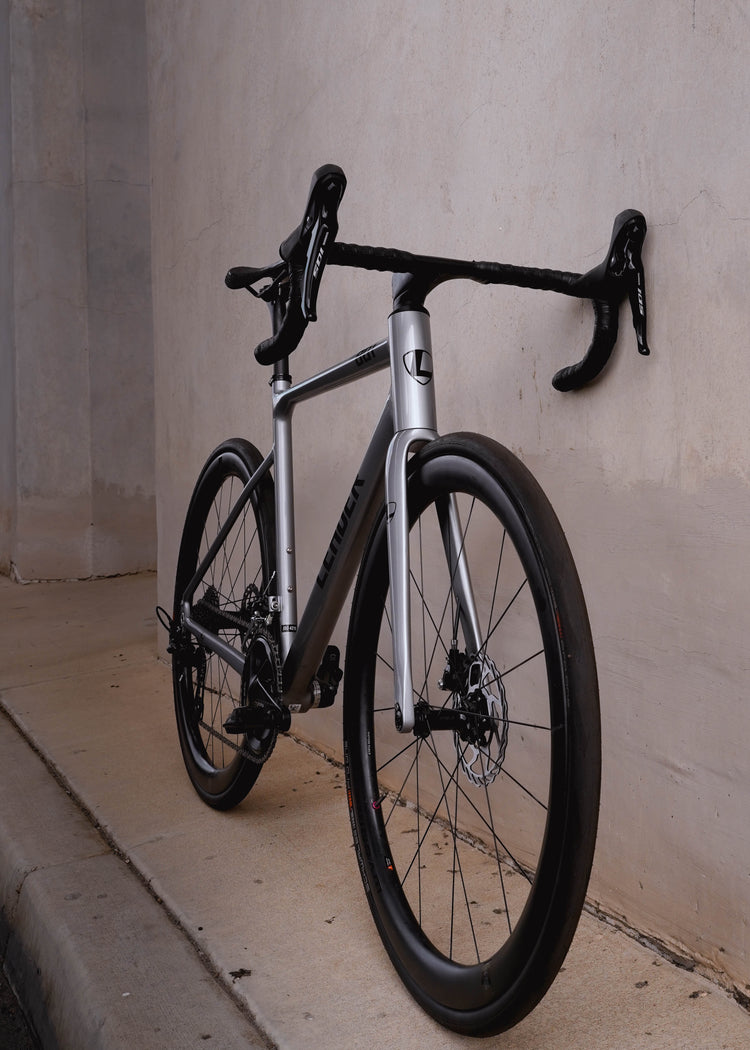 801 ROAD BIKE FRAMESET – LEADER BIKES